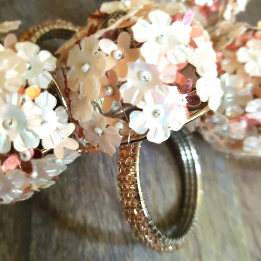 NWT Pier 1 Beaded Pink Floral Napkin Rings -Set of 4